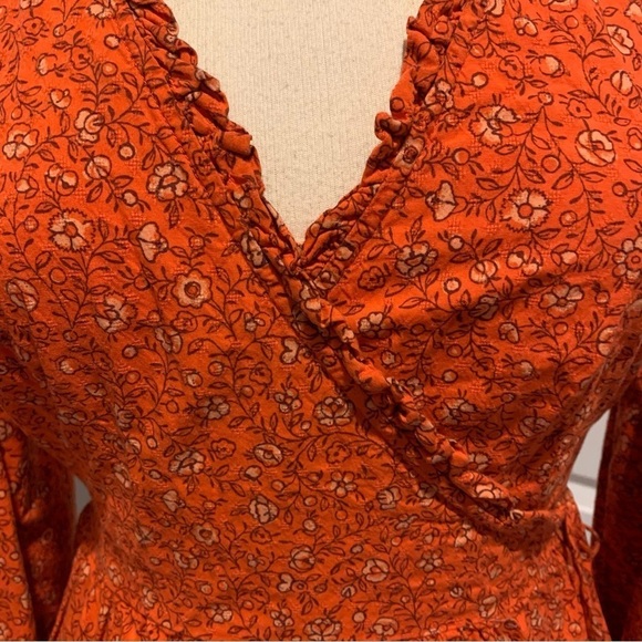 Universal Thread Burnt Orange Floral True Wrap Long Sleeved blouse top Medium - Picture 4 of 13